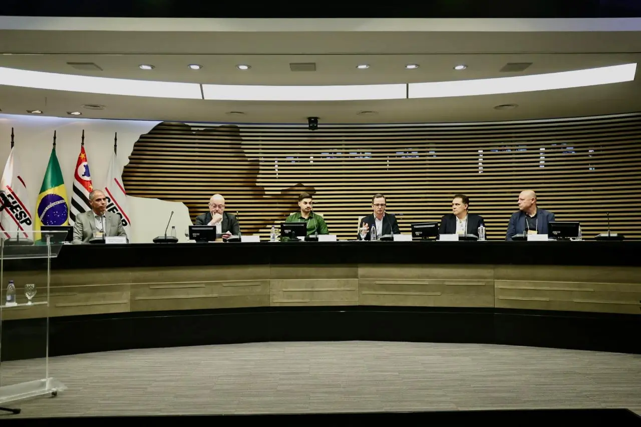 Sem inovação e qualificação, Brasil pode perder a corrida da eficiência logística, aponta PAINEL 2025